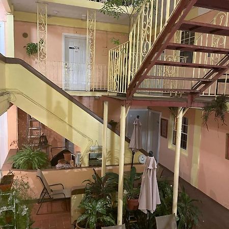 Midtown Guest House Charlotte Amalie Extérieur photo