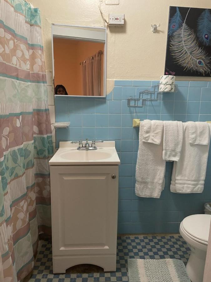 Midtown Guest House Charlotte Amalie Extérieur photo