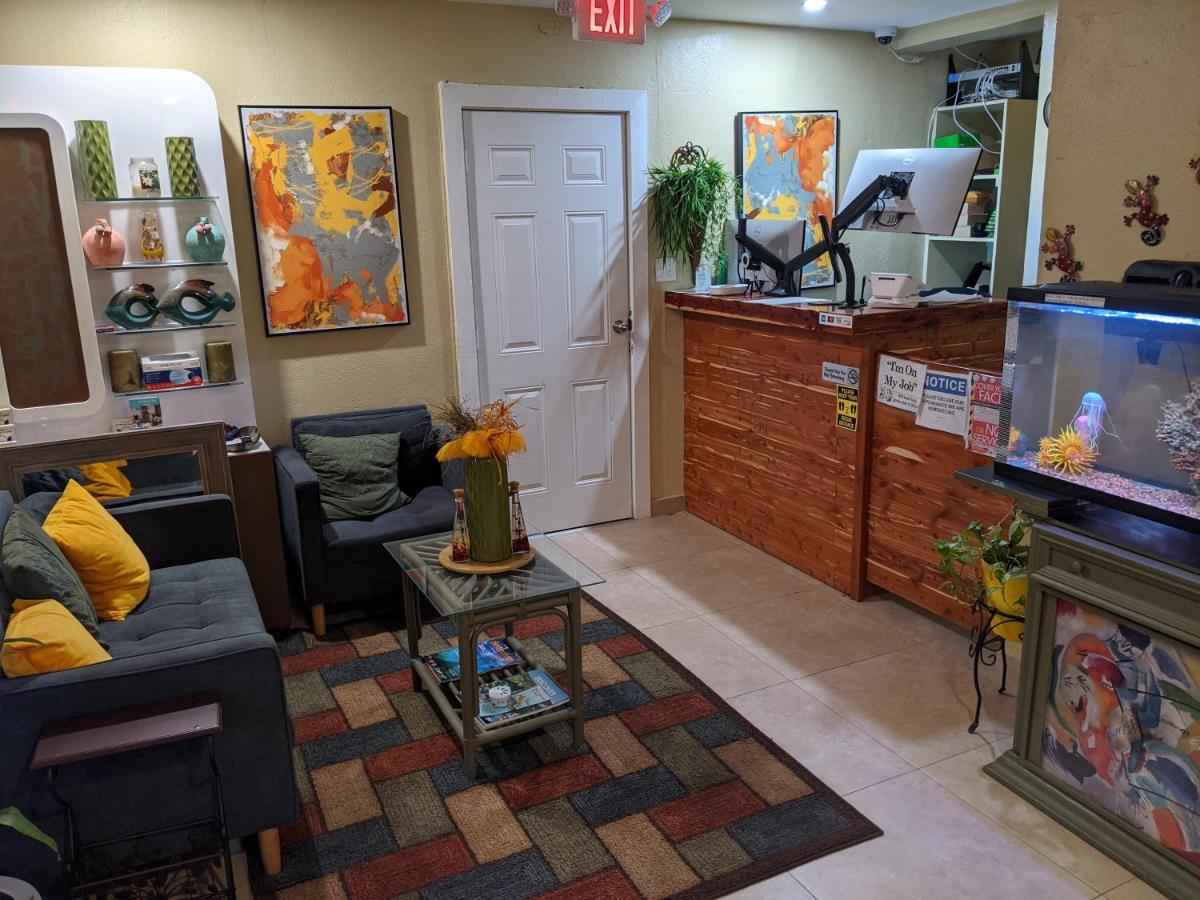 Midtown Guest House Charlotte Amalie Extérieur photo