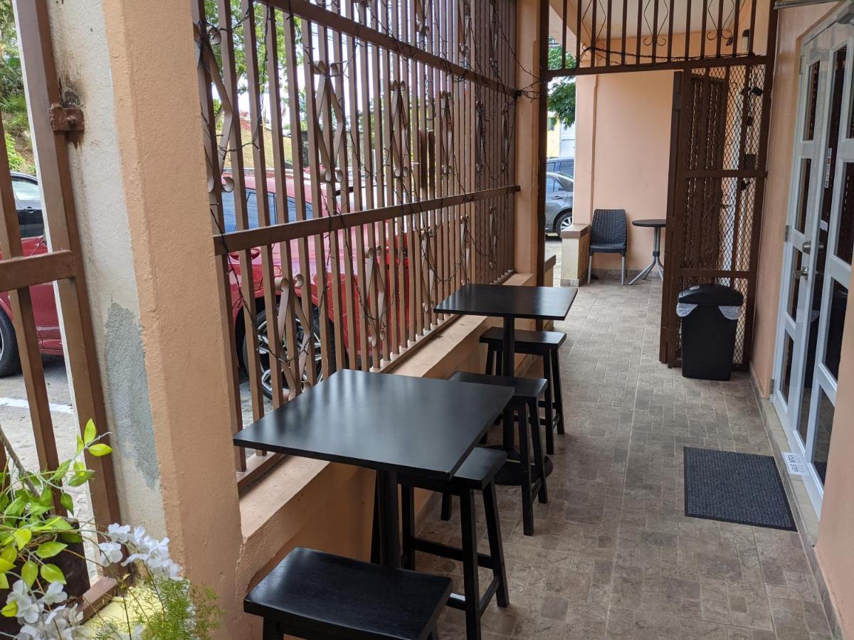 Midtown Guest House Charlotte Amalie Extérieur photo