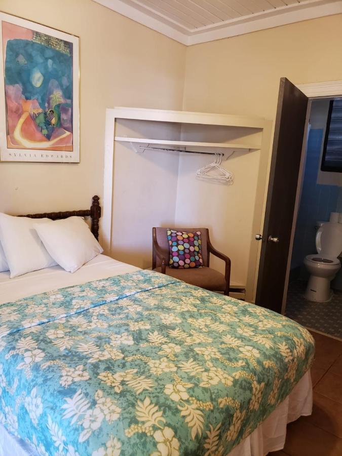 Midtown Guest House Charlotte Amalie Extérieur photo